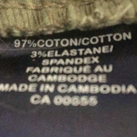 Khaki Cargo Capris - Picture 10 of 11